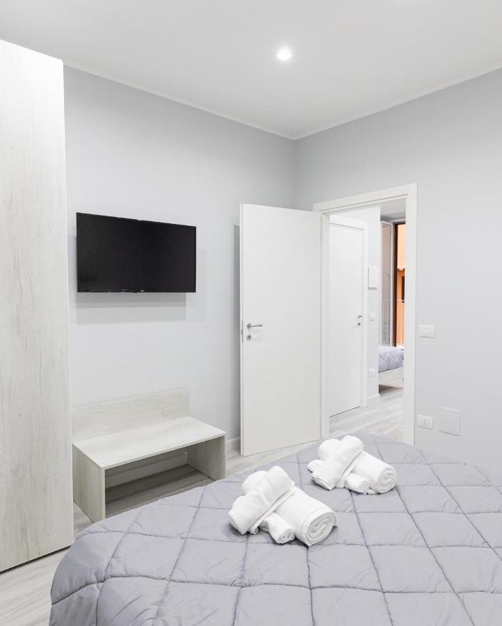 B&B Chiaro Di Luna 바를레타 외부 사진